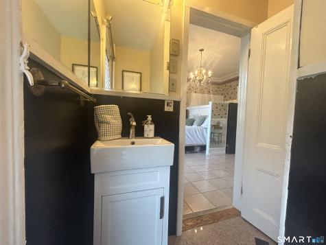 40 Franklin Street New London CT 06320