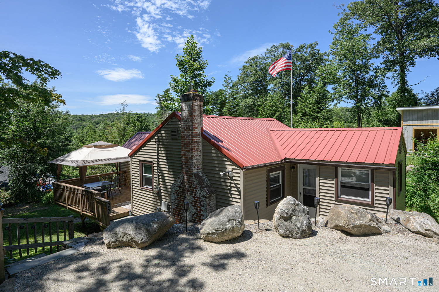 27 Dilliston Road New Hartford CT 06057