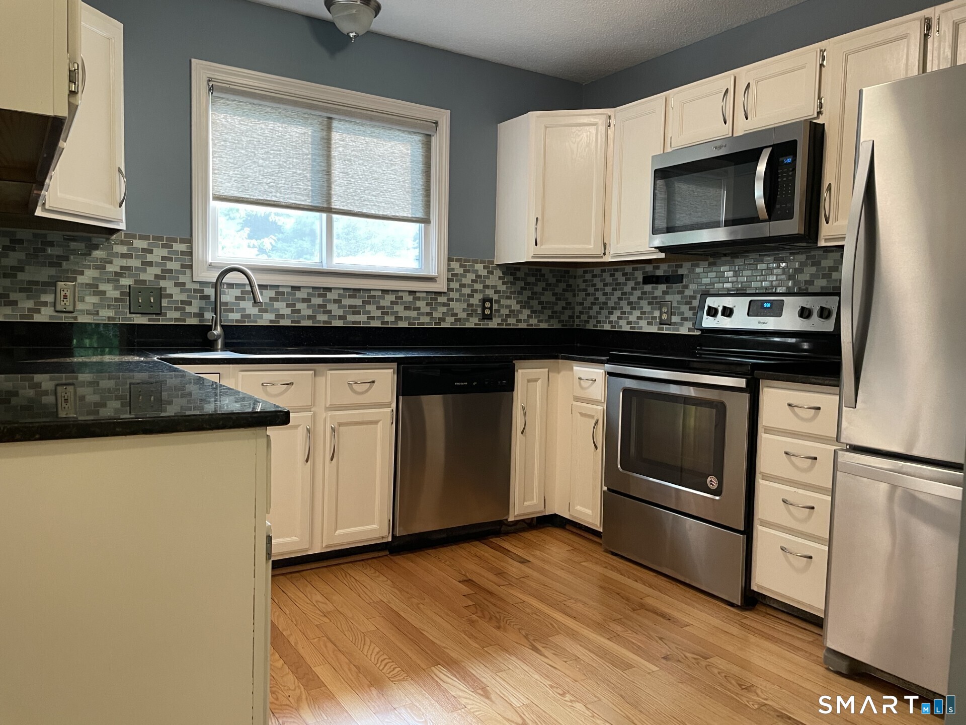 3 Rivermead Avon CT 06001