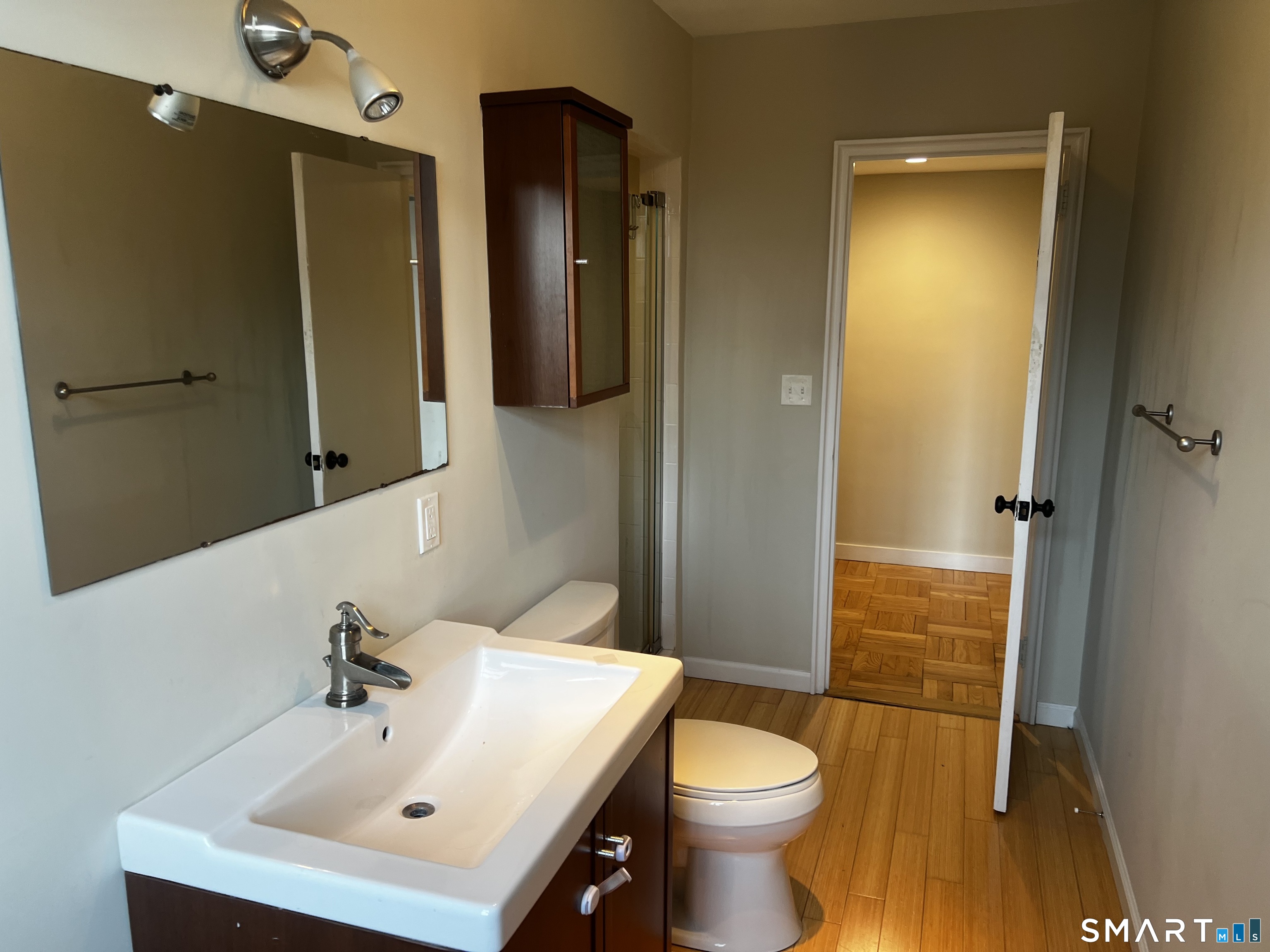 869 Farmington Avenue West Hartford CT 06119