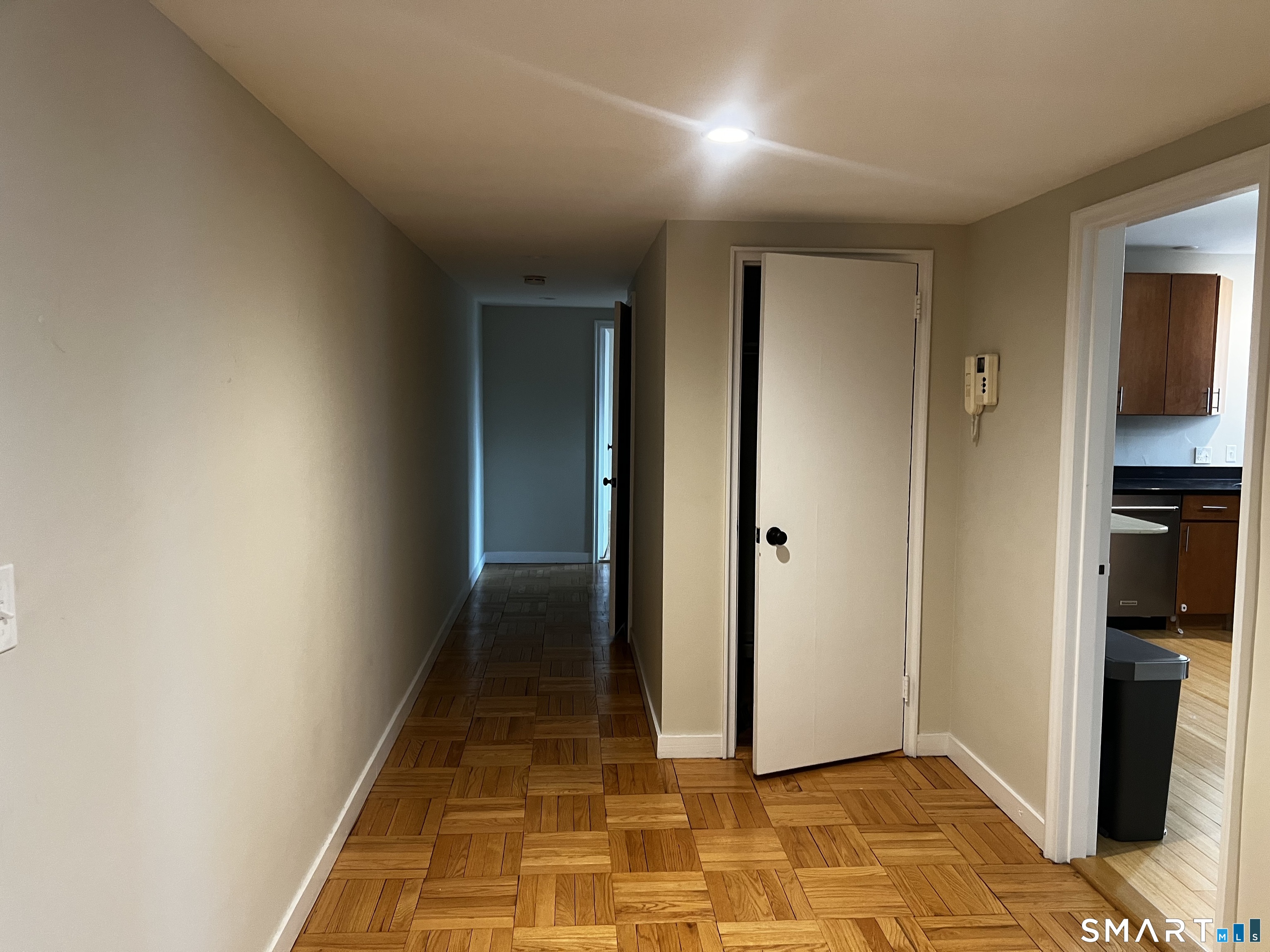 869 Farmington Avenue West Hartford CT 06119