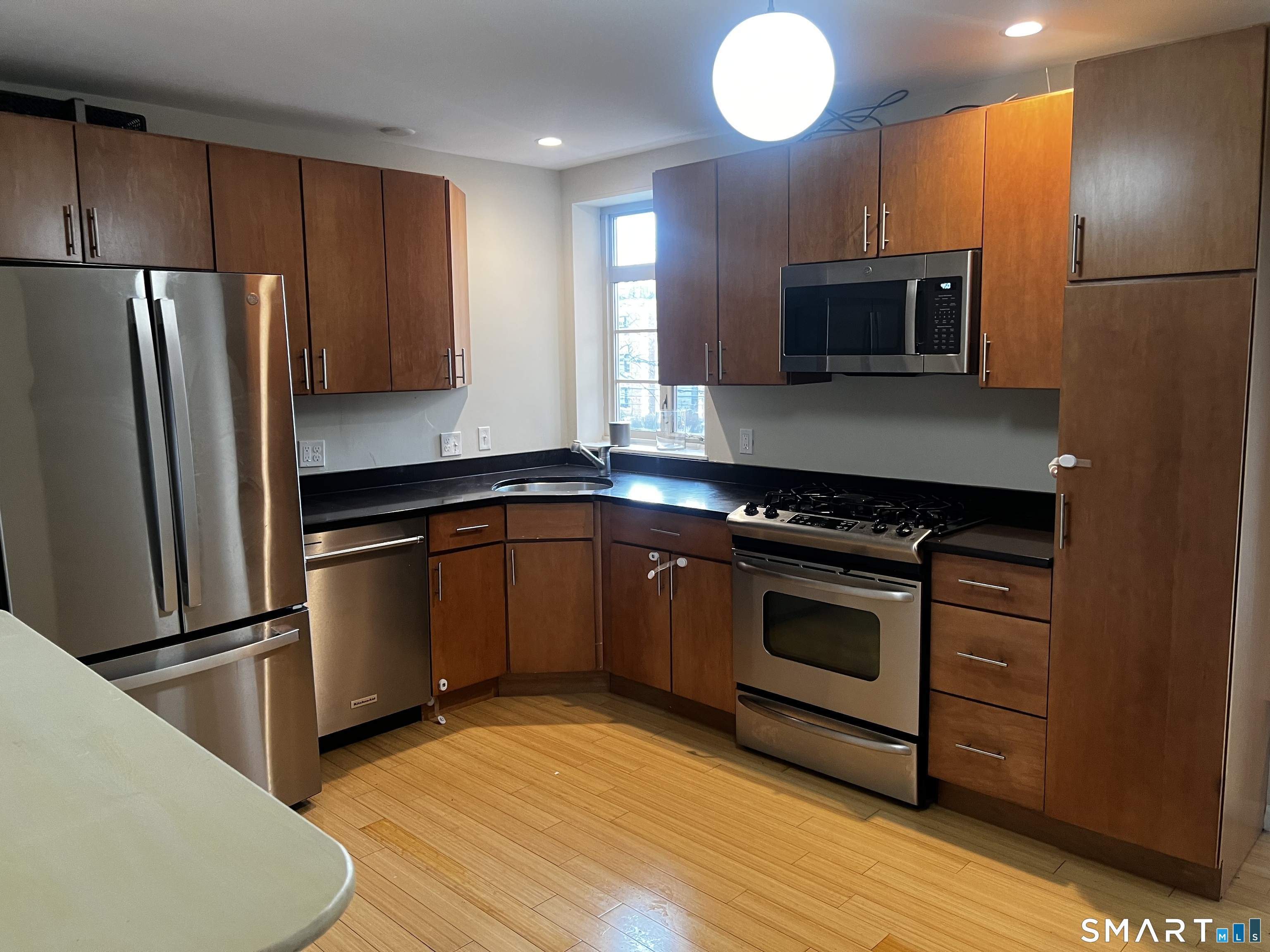 869 Farmington Avenue West Hartford CT 06119