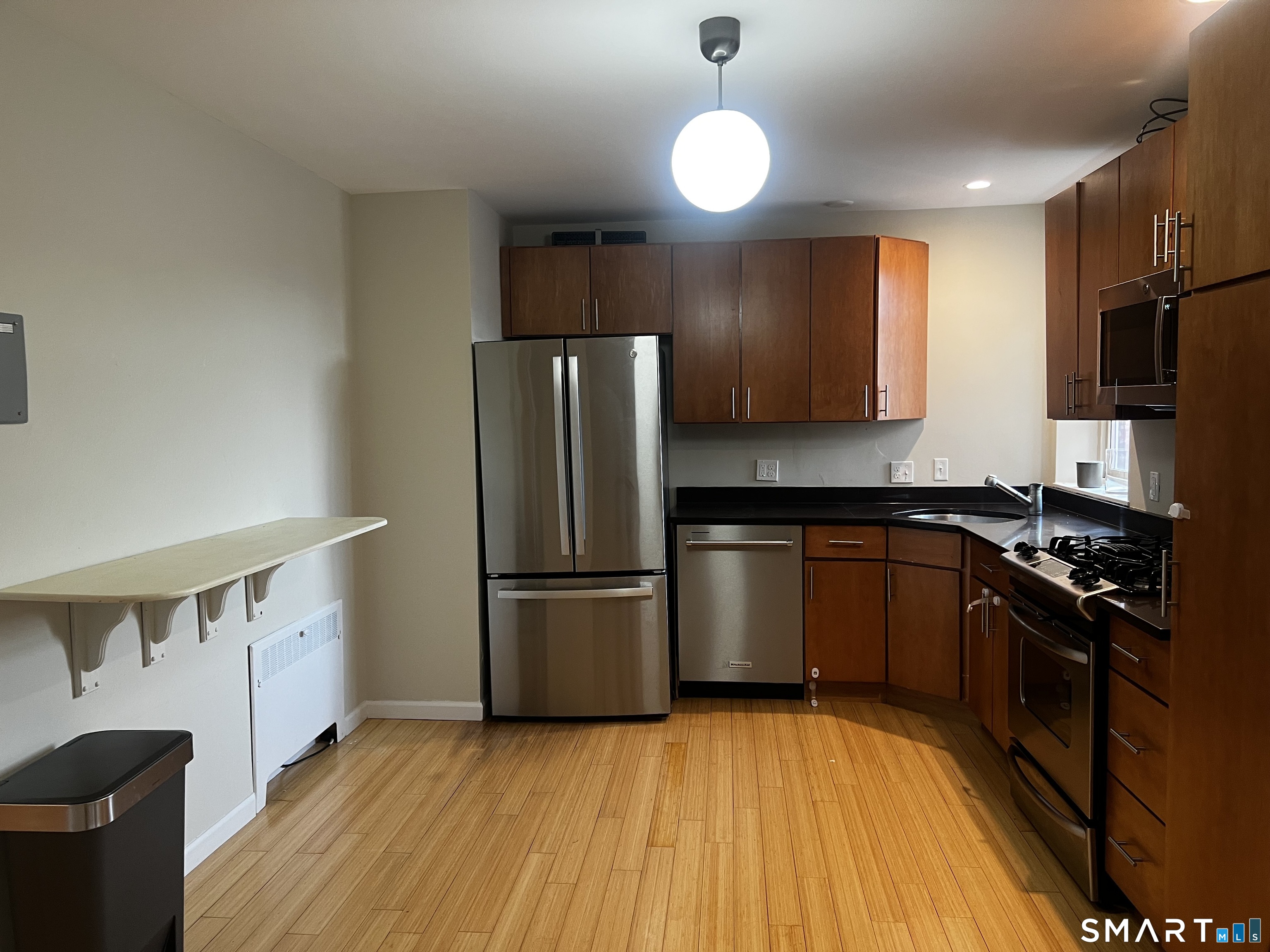 869 Farmington Avenue West Hartford CT 06119