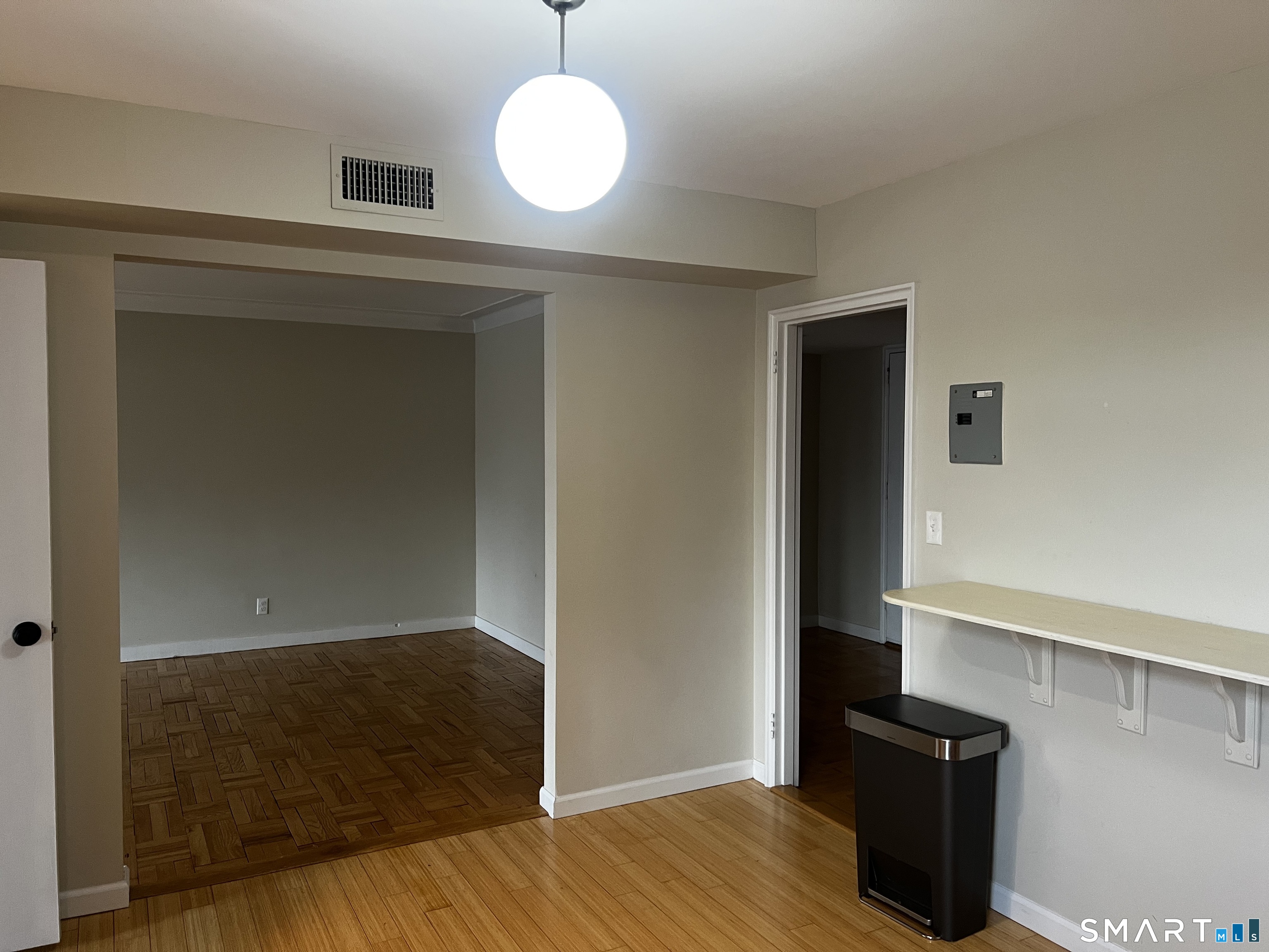 869 Farmington Avenue West Hartford CT 06119