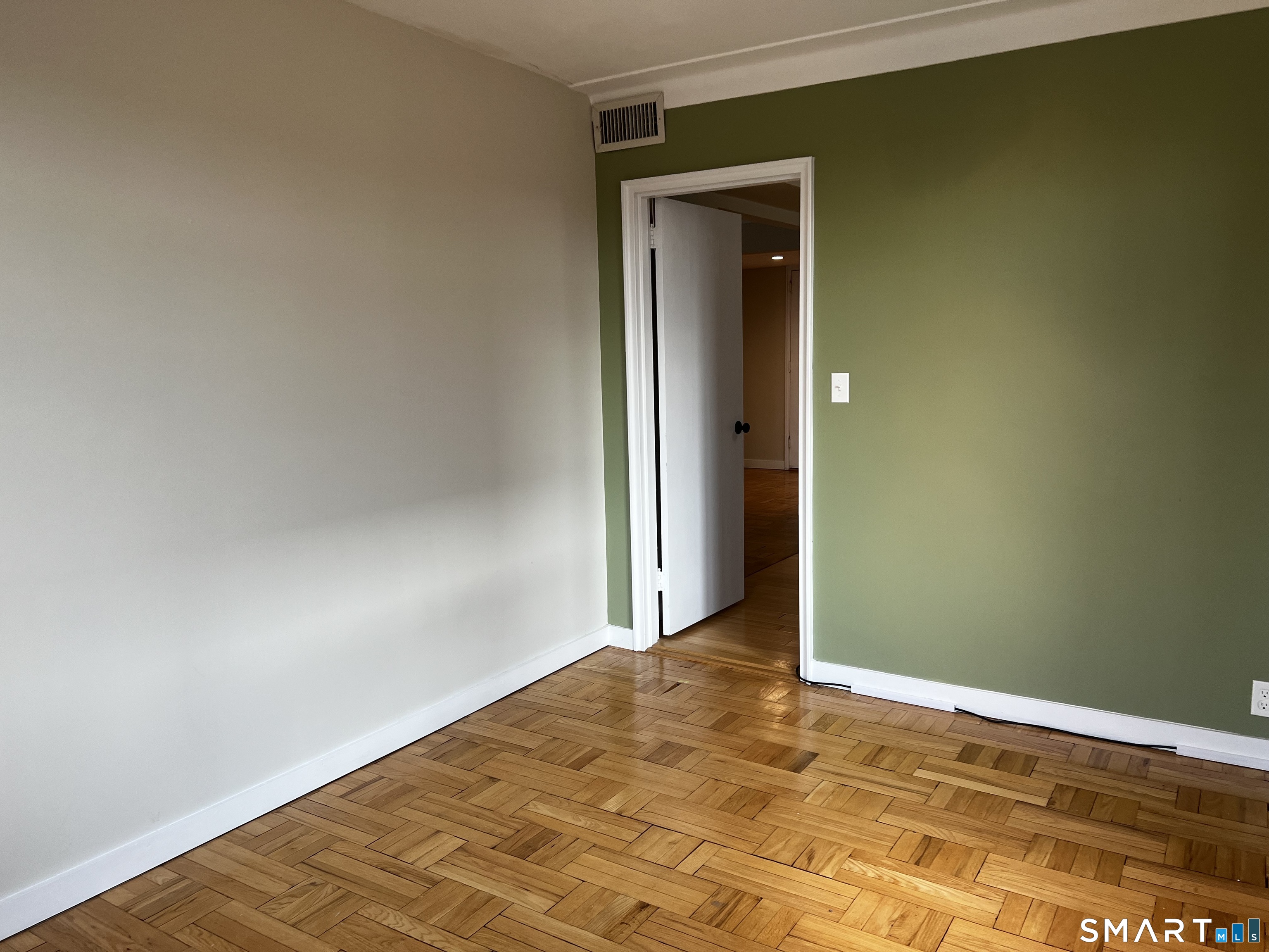 869 Farmington Avenue West Hartford CT 06119