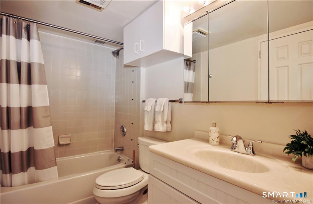 127 Greyrock Place Stamford CT 06901
