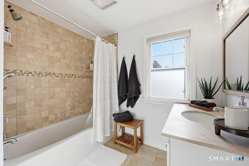 82 Miller Avenue Milford CT 06460