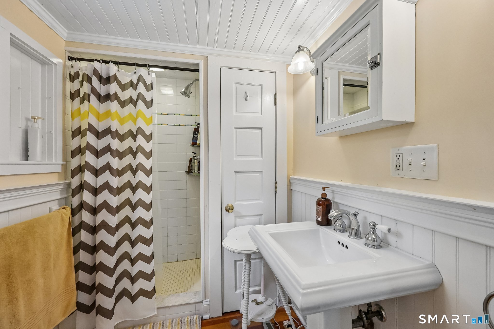 153 Middle Beach Road Madison CT 06443