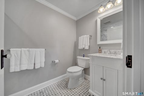 2222 Ridge Road North Haven CT 06473