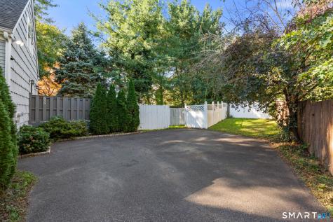 655 Tunxis Hill Road Fairfield CT 06825