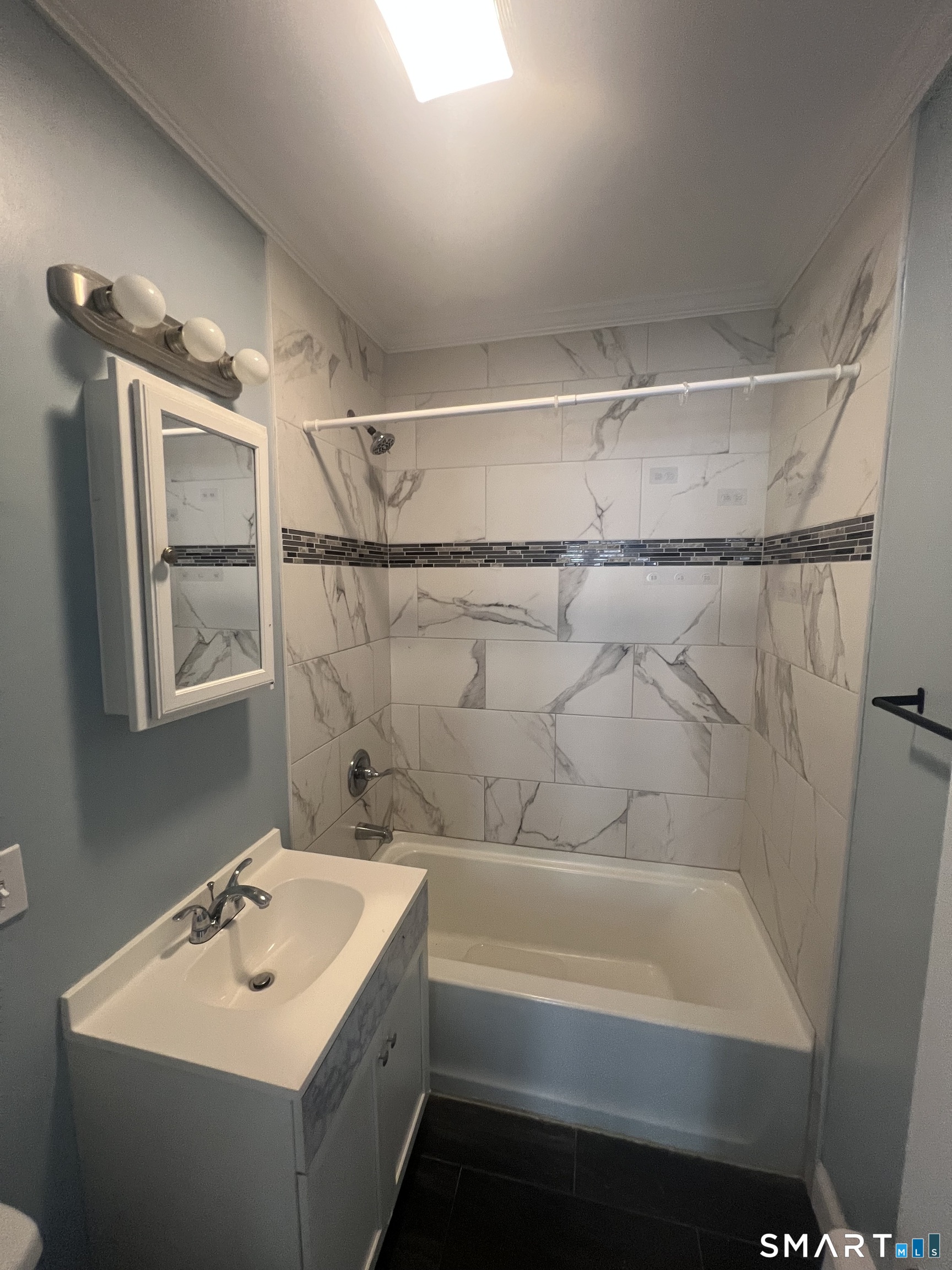 284 Hillside Avenue Hartford CT 06106
