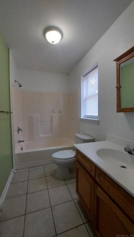 10 Hillcrest Street Norwich CT 06360