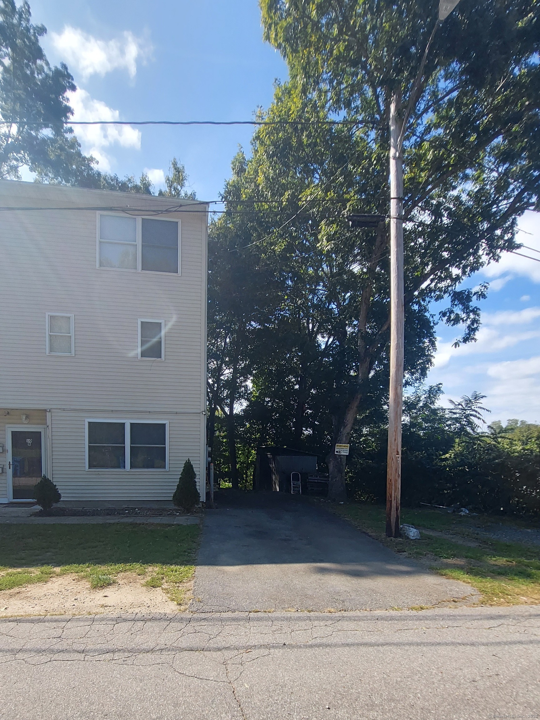 10 Hillcrest Street Norwich CT 06360