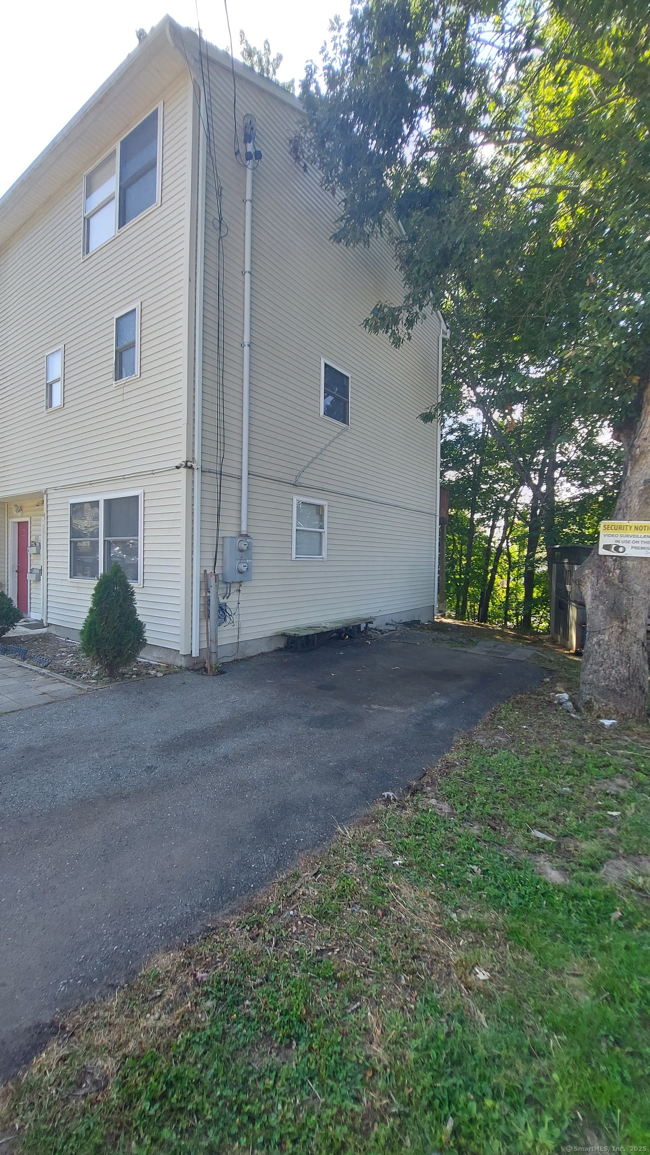 10 Hillcrest Street Norwich CT 06360