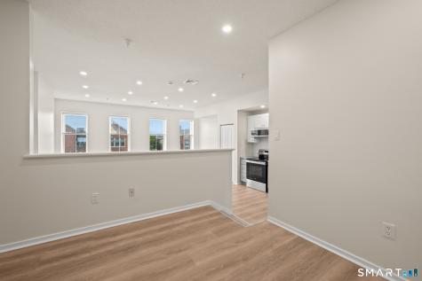 594 Main Street Middletown CT 06457