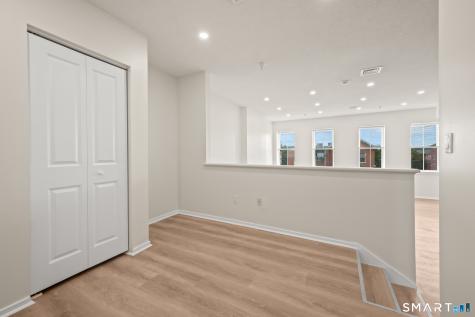 594 Main Street Middletown CT 06457
