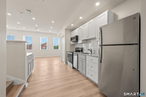 594 Main Street Middletown CT 06457