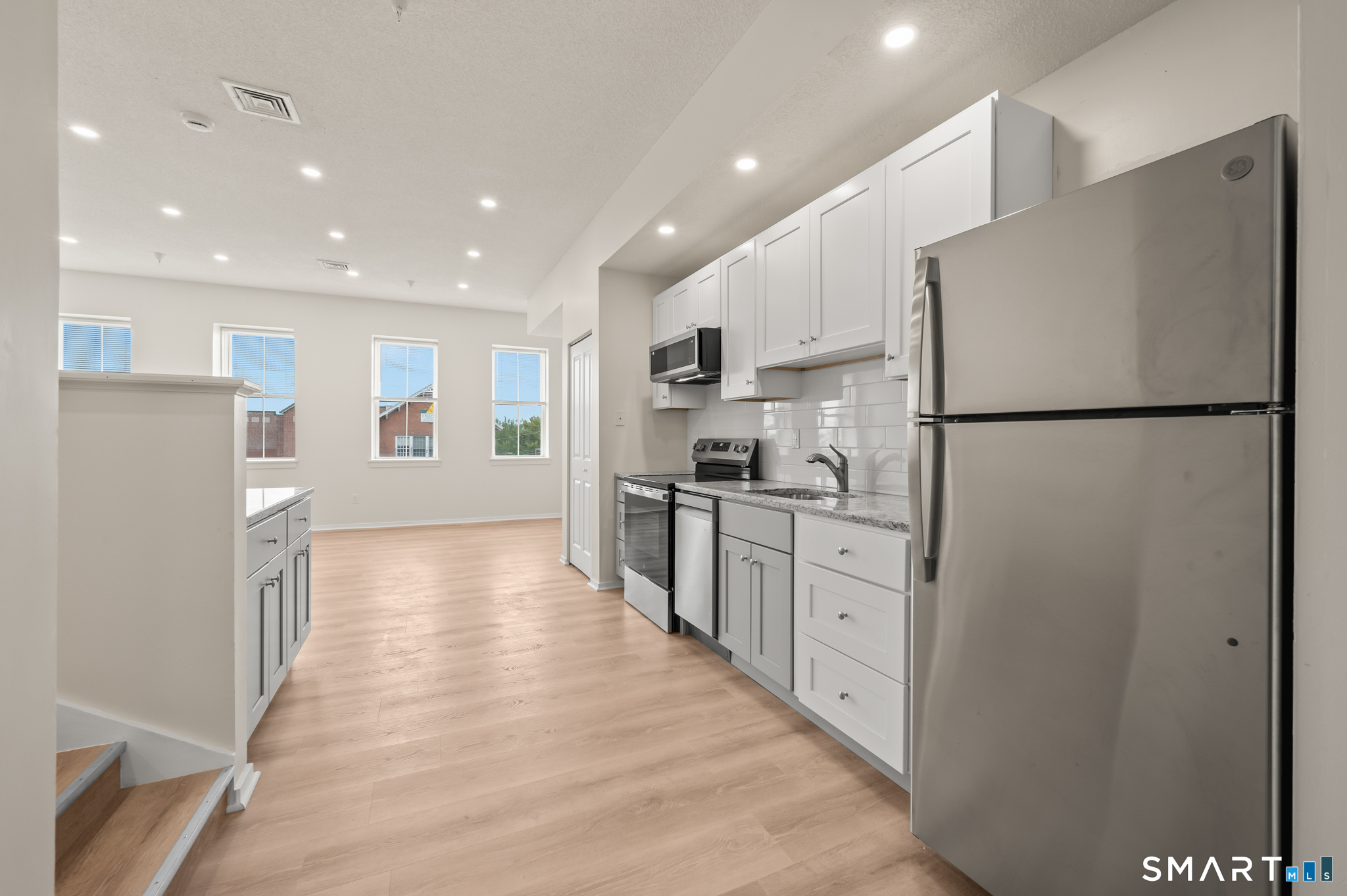 594 Main Street Middletown CT 06457