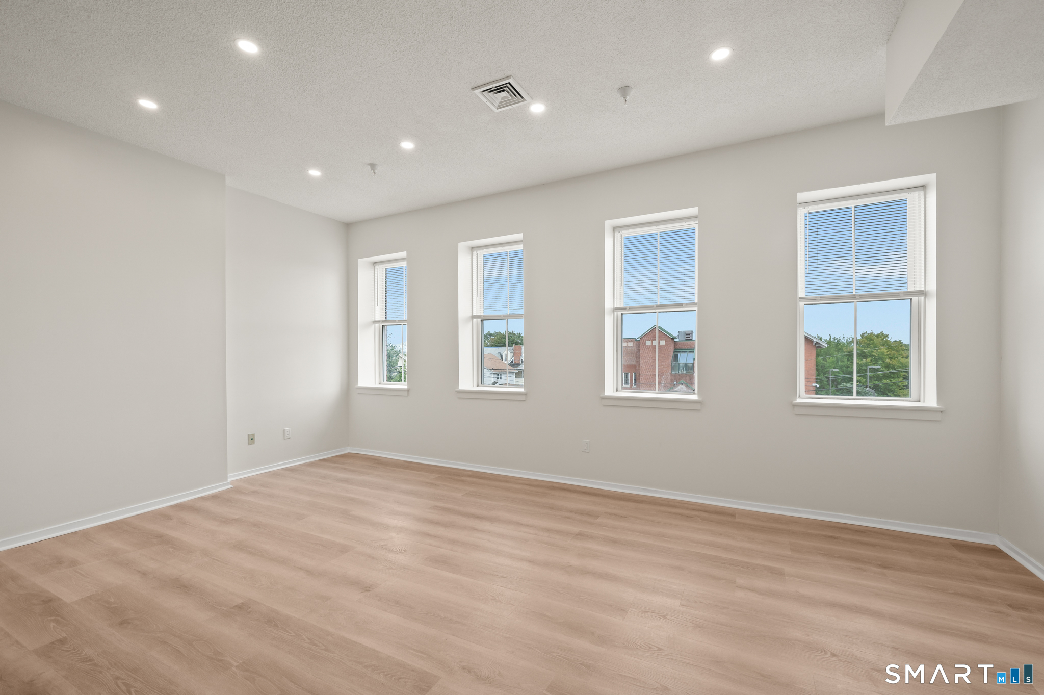 594 Main Street Middletown CT 06457