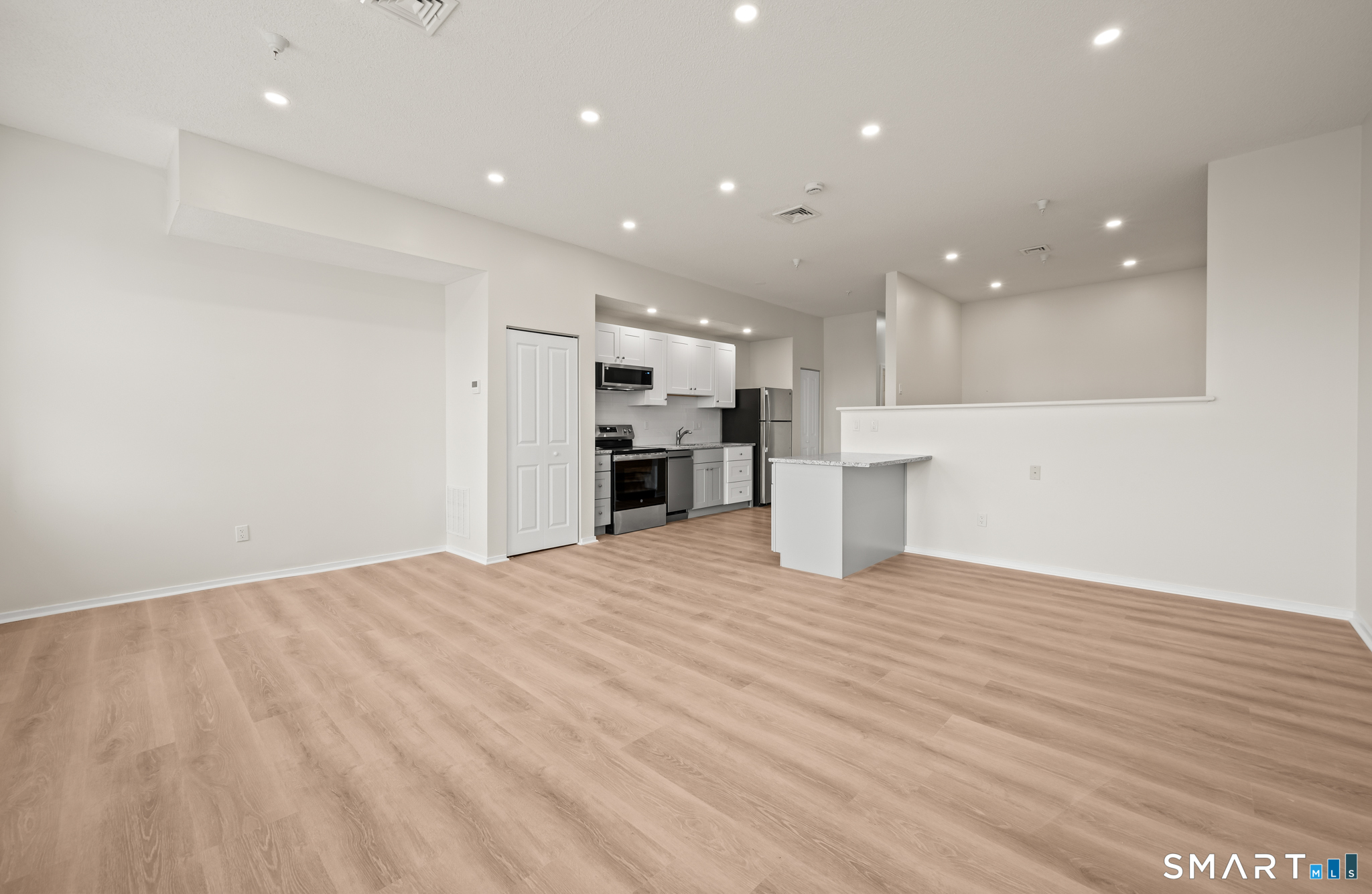 594 Main Street Middletown CT 06457