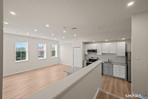 594 Main Street Middletown CT 06457
