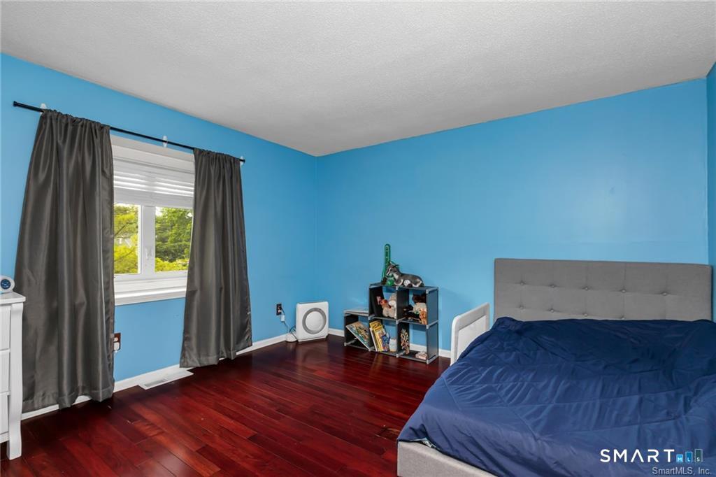 410 Sand Stone Drive South Windsor CT 06074