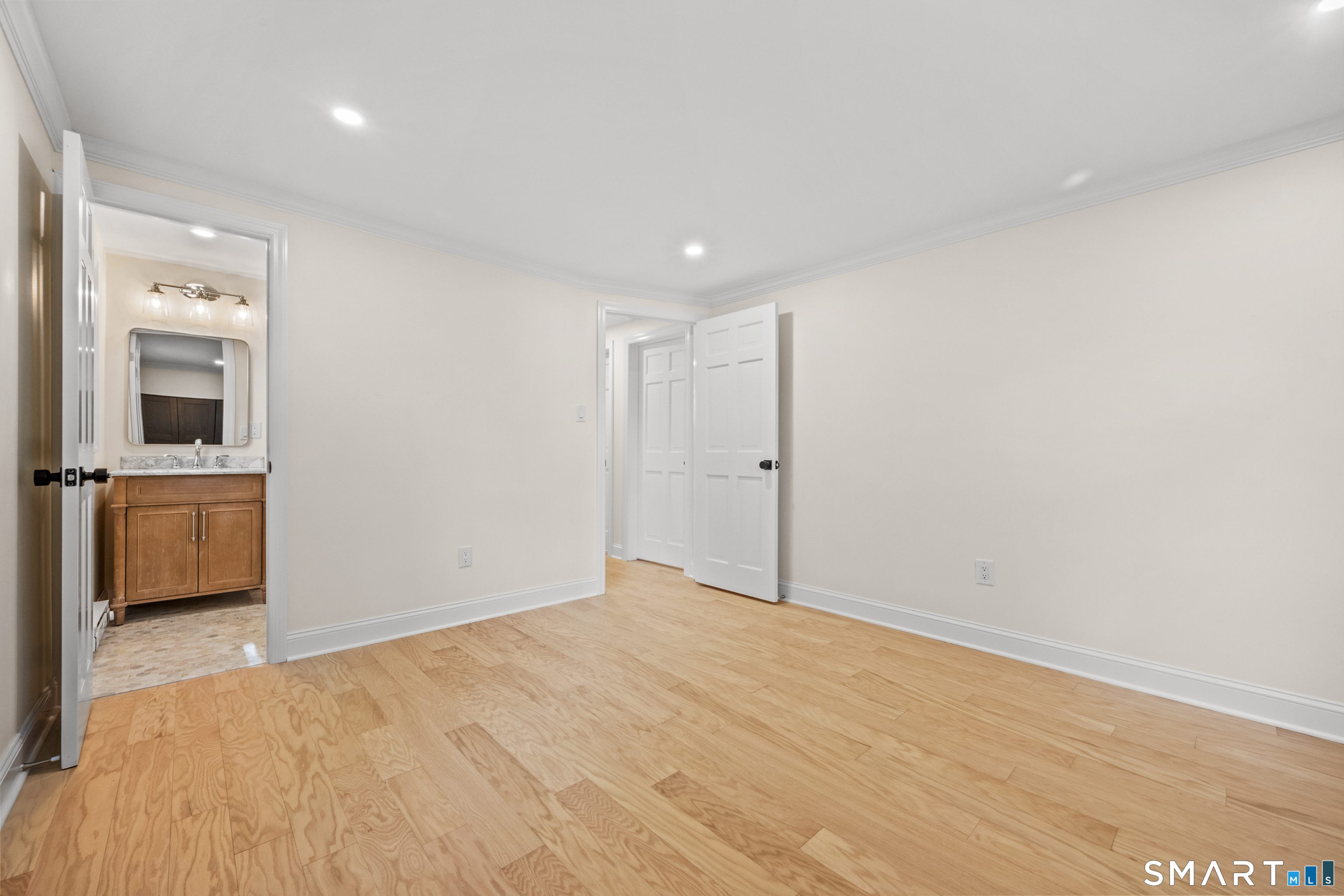 22 Carrona Drive Greenwich CT 06878