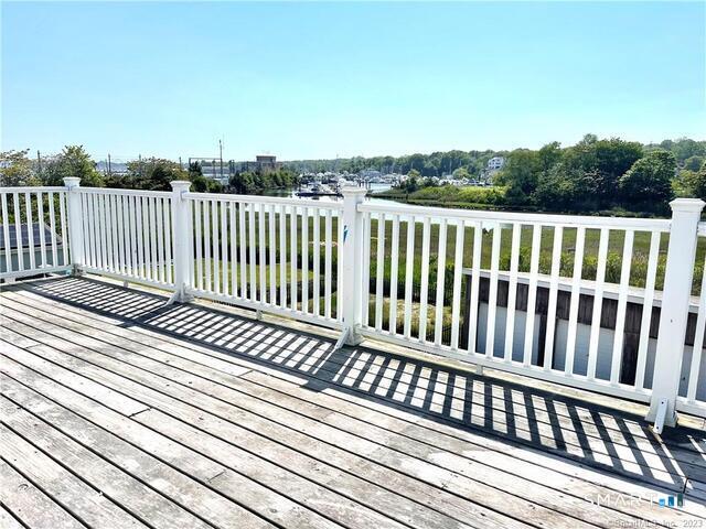 20 Jackson Avenue Stonington CT 06355