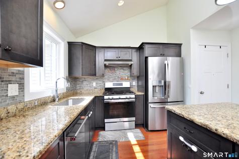 103 Old Village Circle Windsor CT 06095