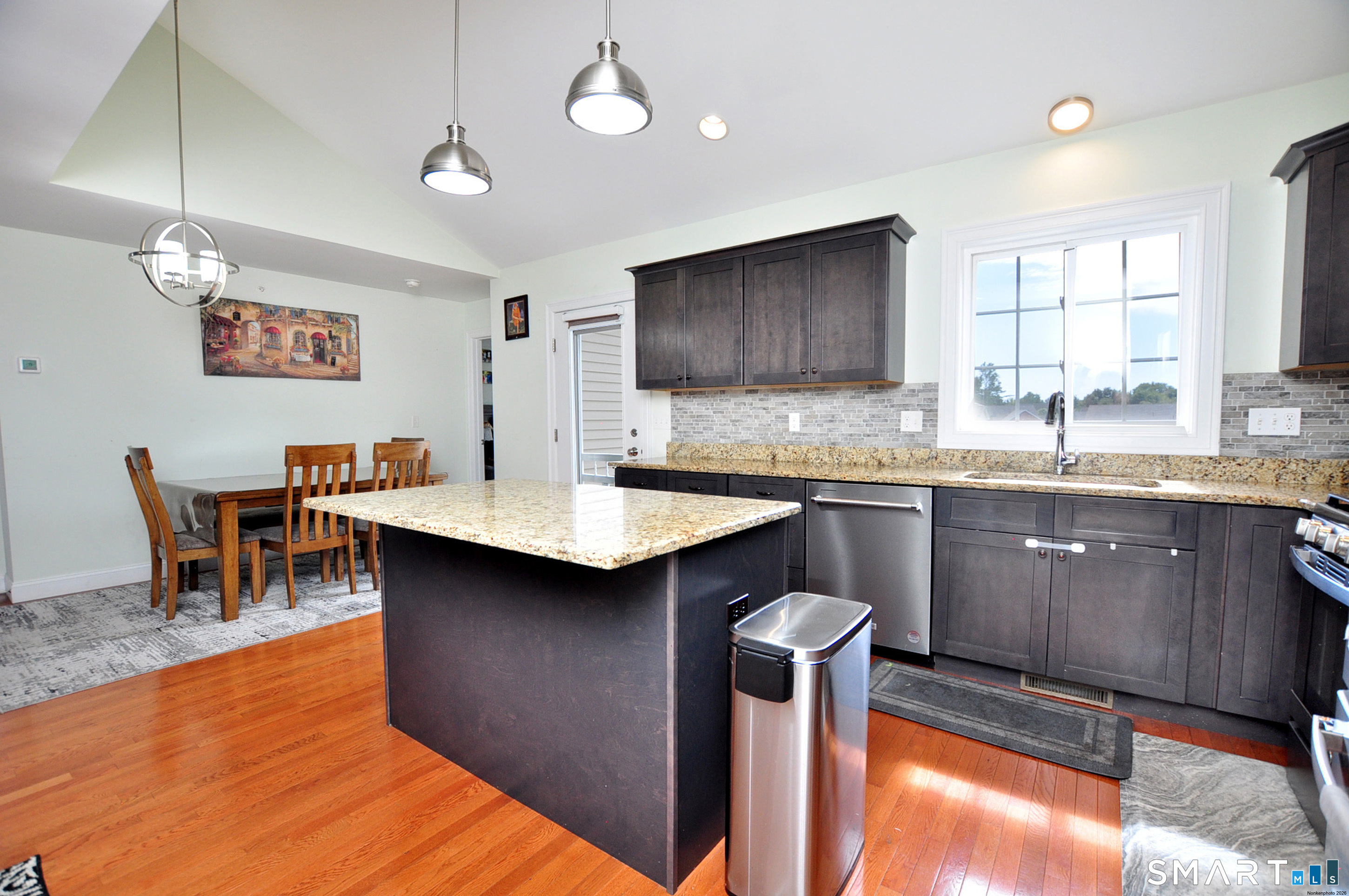 103 Old Village Circle Windsor CT 06095