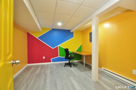 103 Old Village Circle Windsor CT 06095