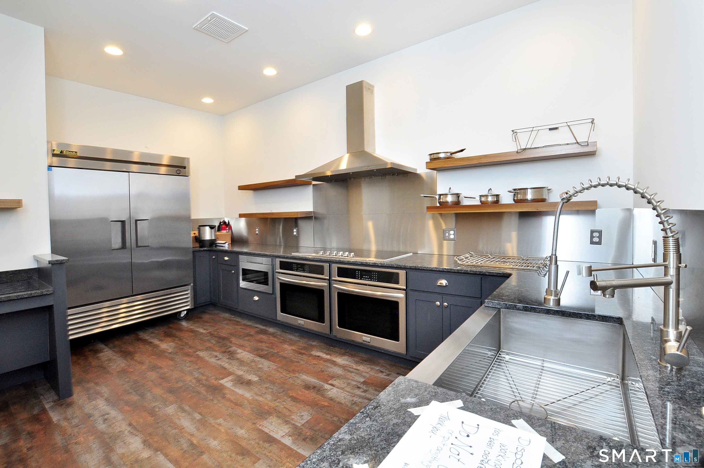 103 Old Village Circle Windsor CT 06095