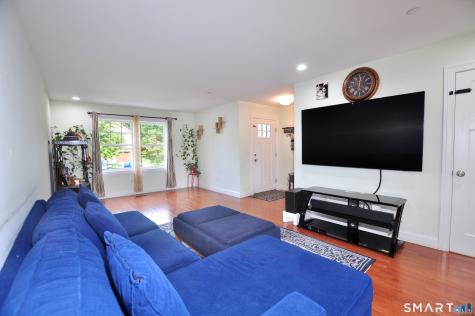 103 Old Village Circle Windsor CT 06095