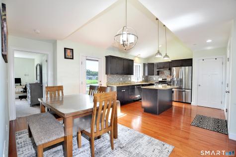 103 Old Village Circle Windsor CT 06095