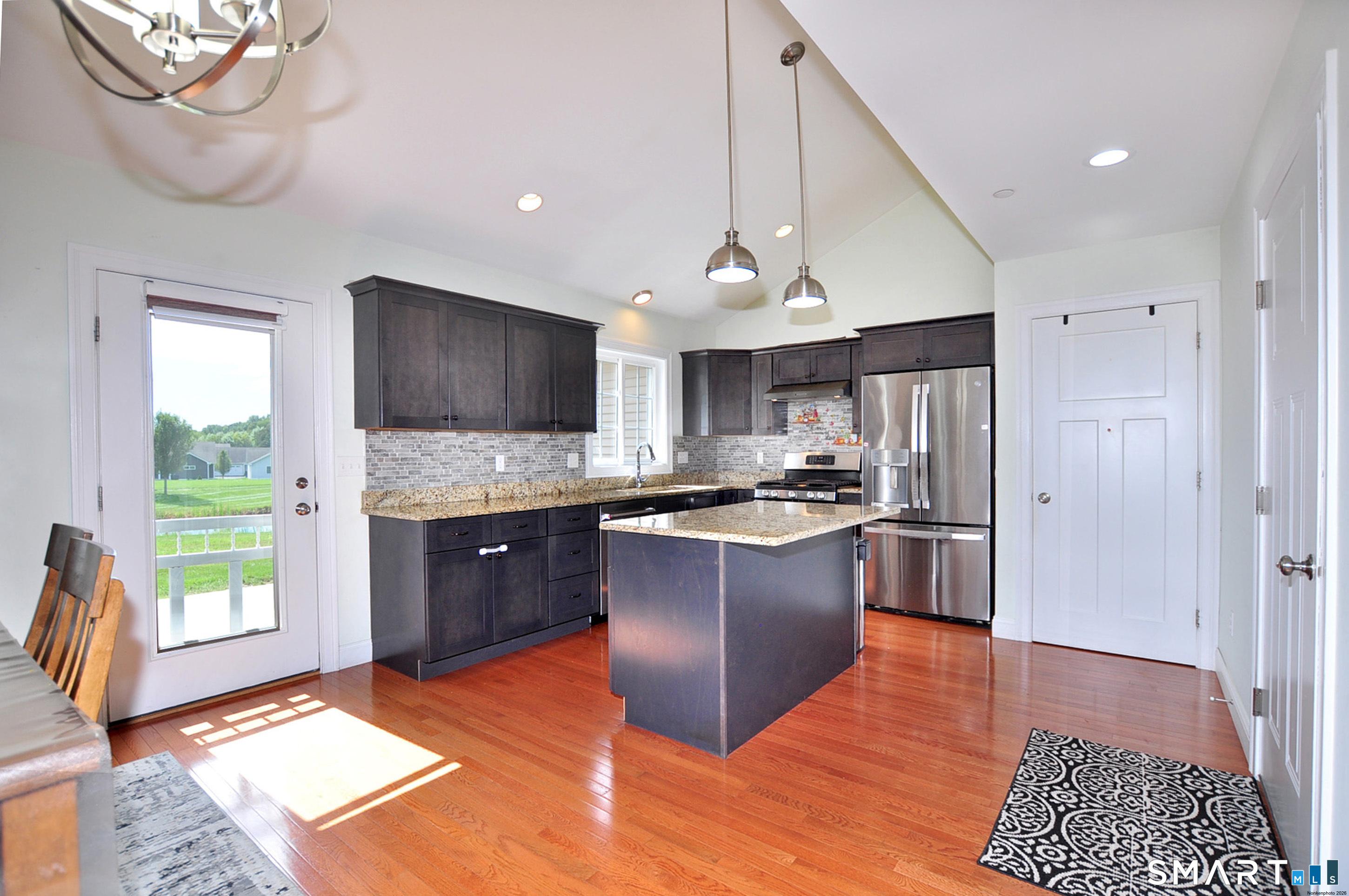 103 Old Village Circle Windsor CT 06095