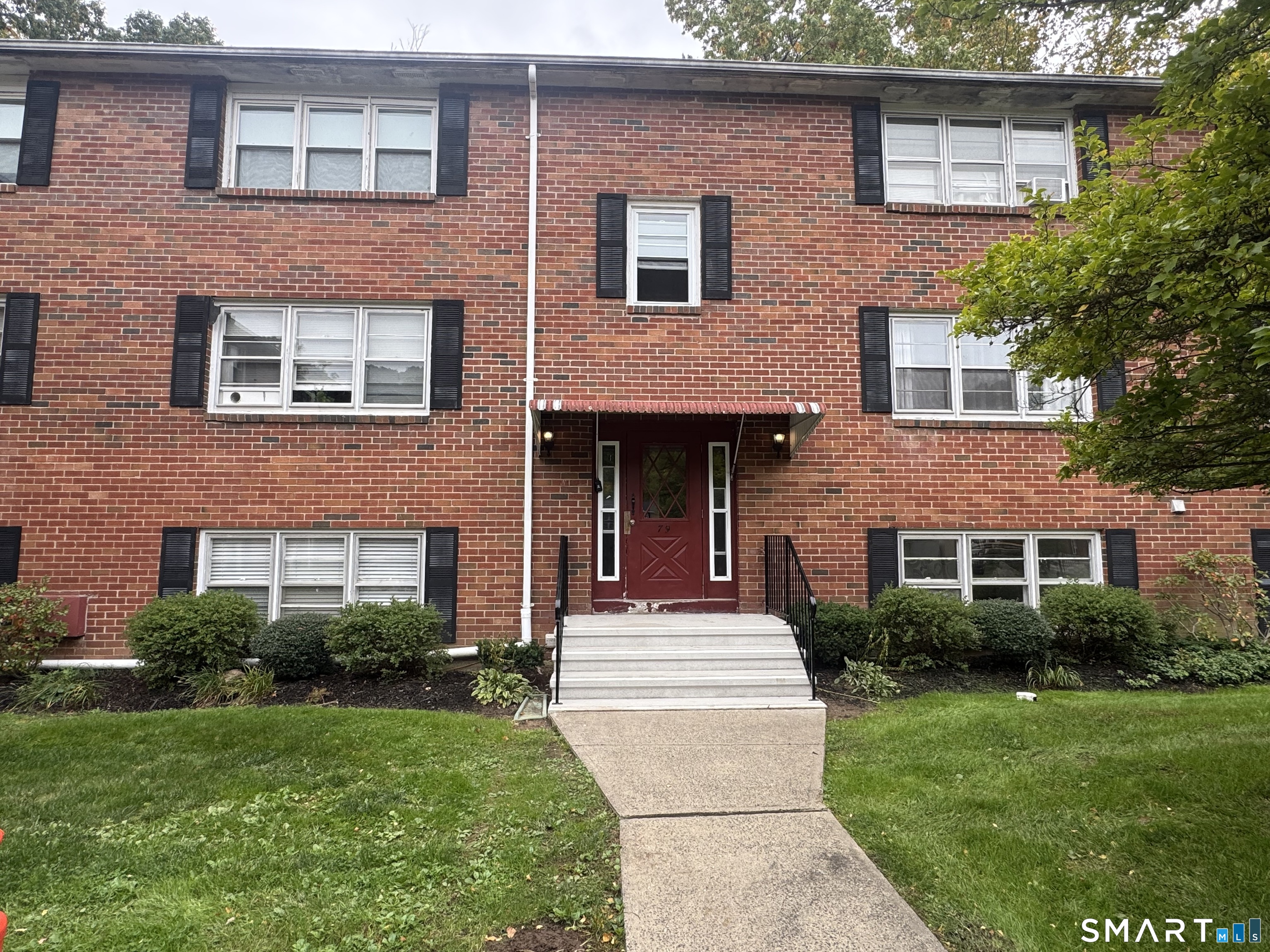 79 Colebrook Court Branford CT 06405