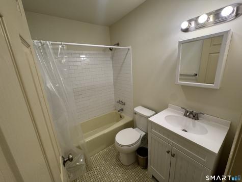 79 Colebrook Court Branford CT 06405