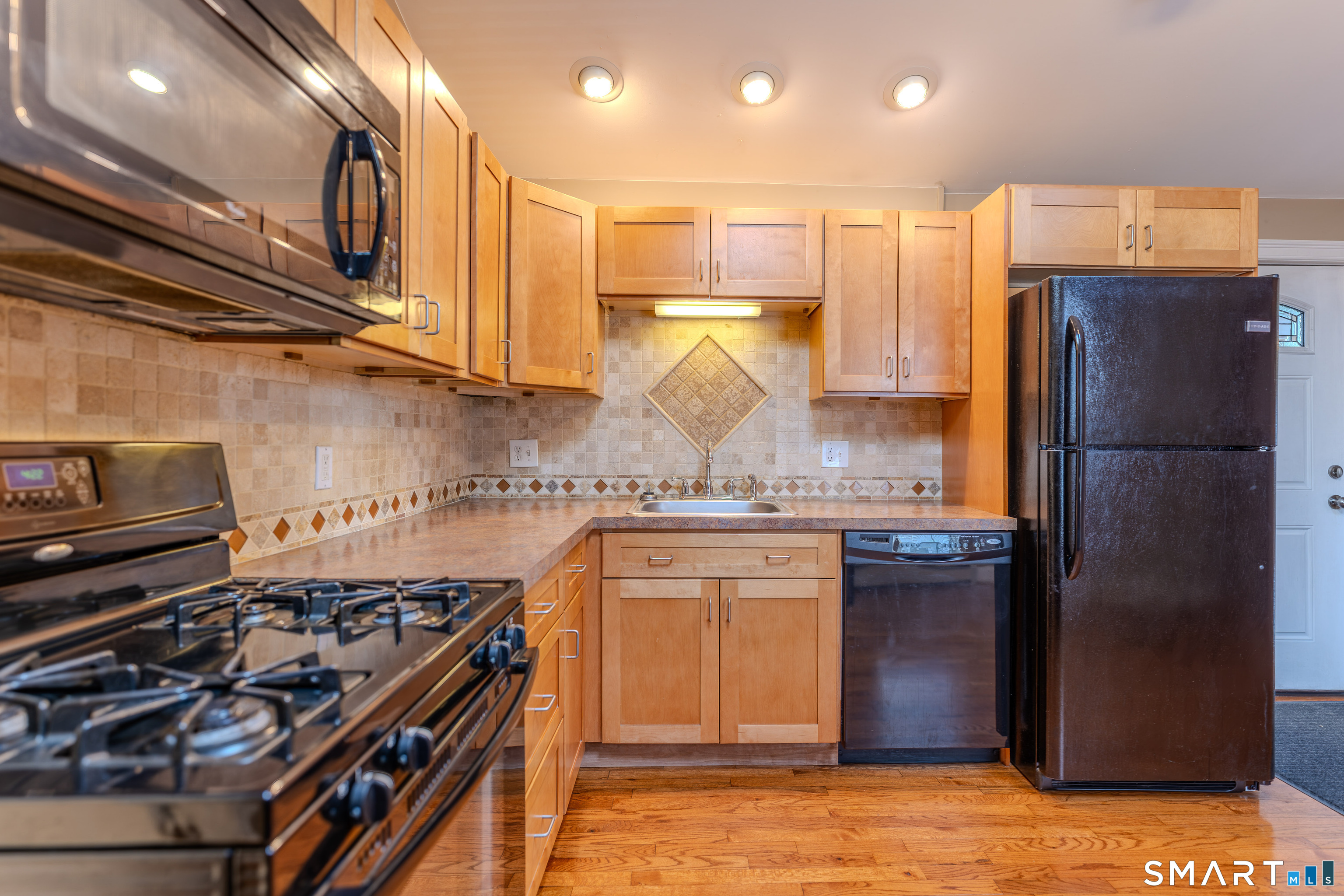 31 Suffield Street Windsor Locks CT 06096