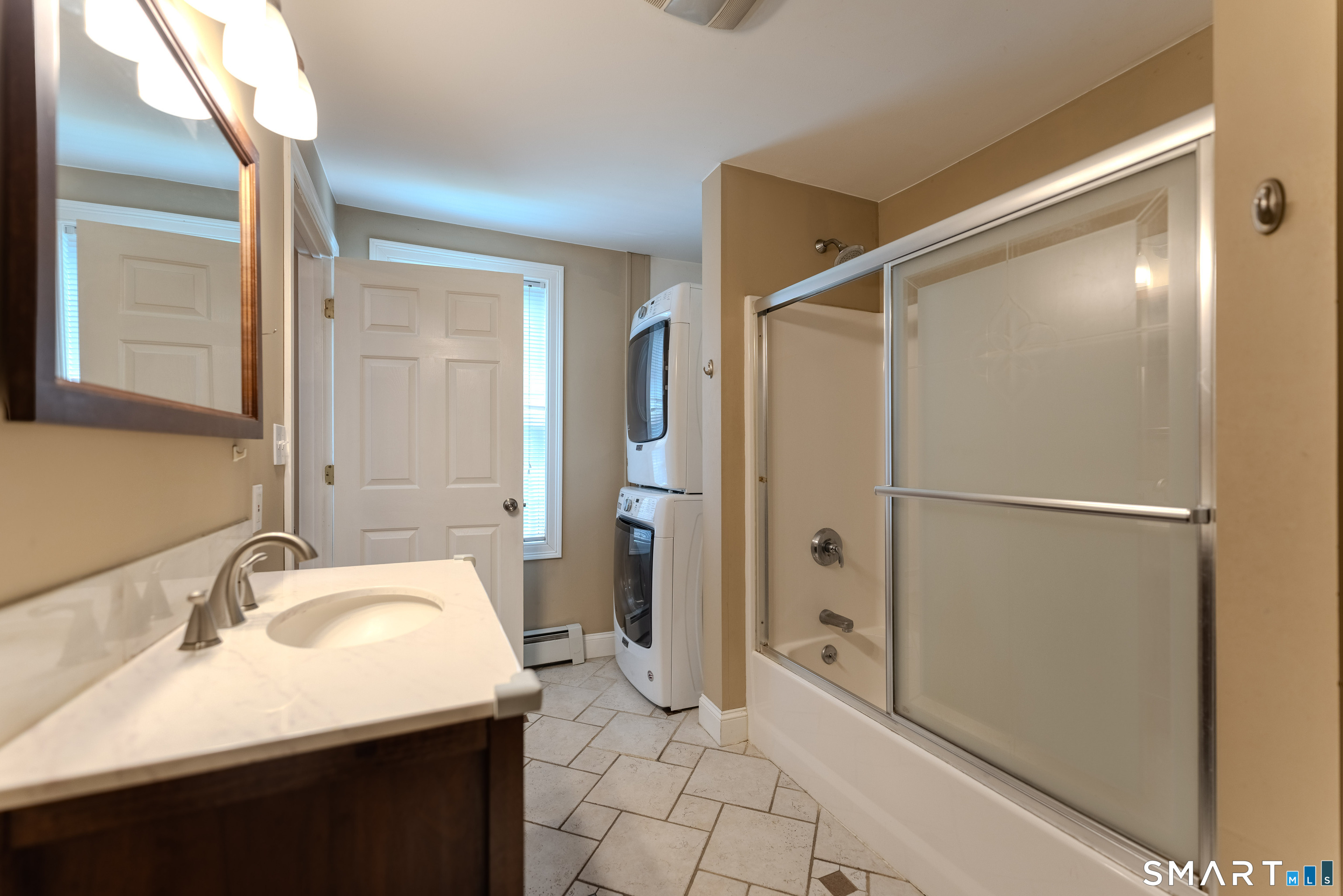 31 Suffield Street Windsor Locks CT 06096