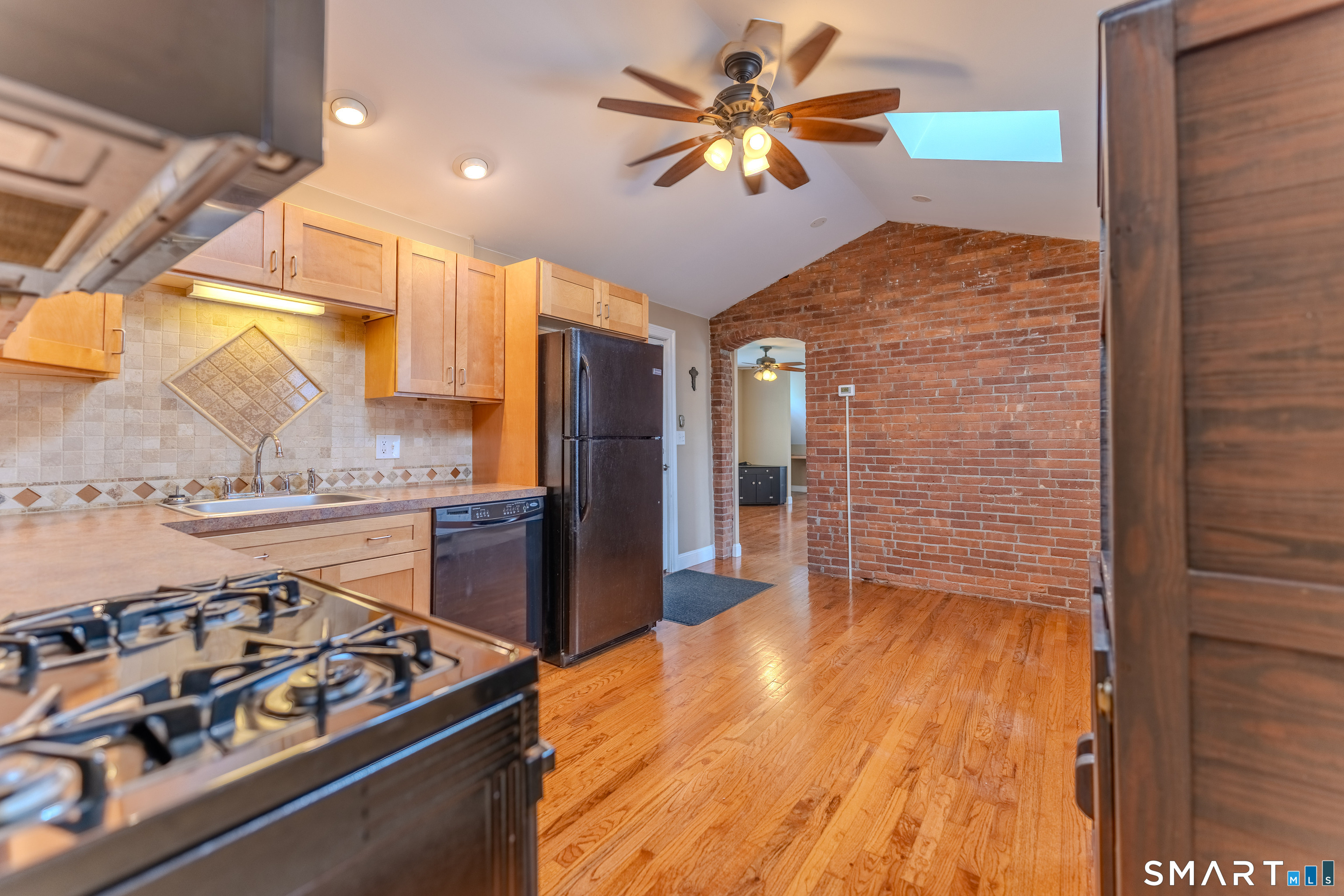 31 Suffield Street Windsor Locks CT 06096