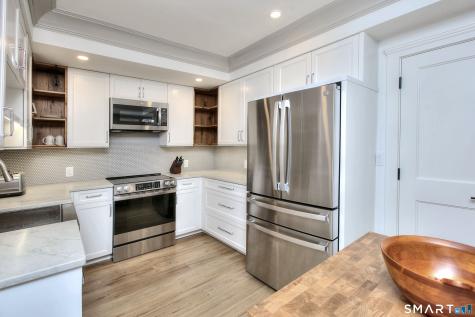 1180 Oldfield Road Fairfield CT 06824
