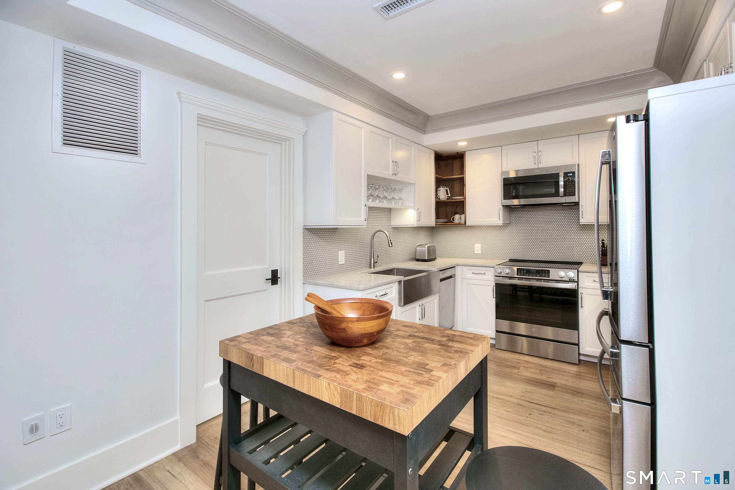 1180 Oldfield Road Fairfield CT 06824