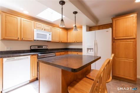 10 Tanglewood Road Farmington CT 06032