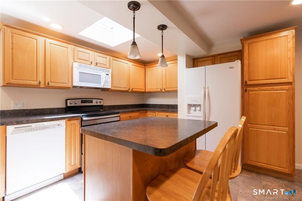 10 Tanglewood Road Farmington CT 06032