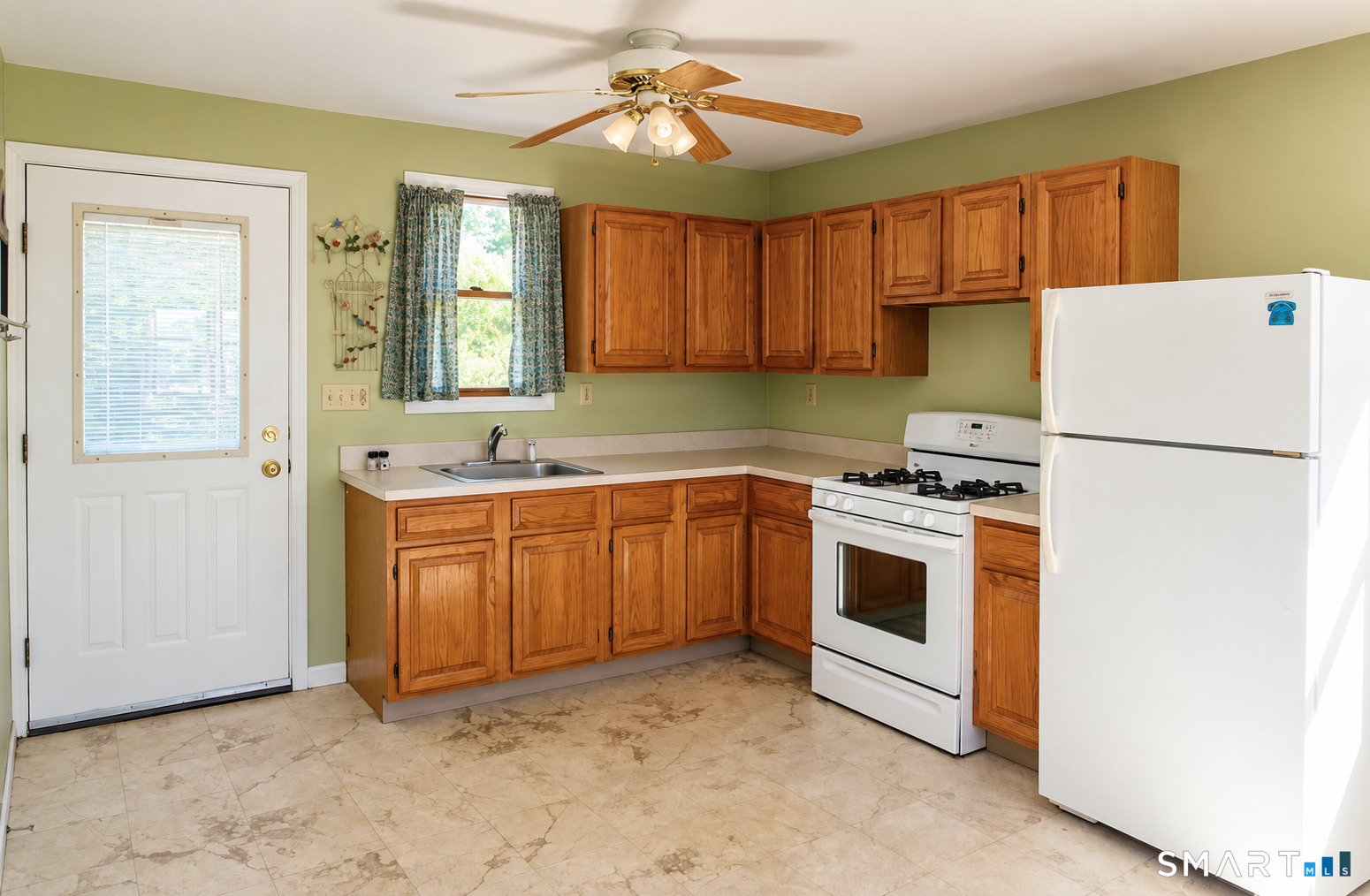 92 Sunny Meadow Road Branford CT 06405