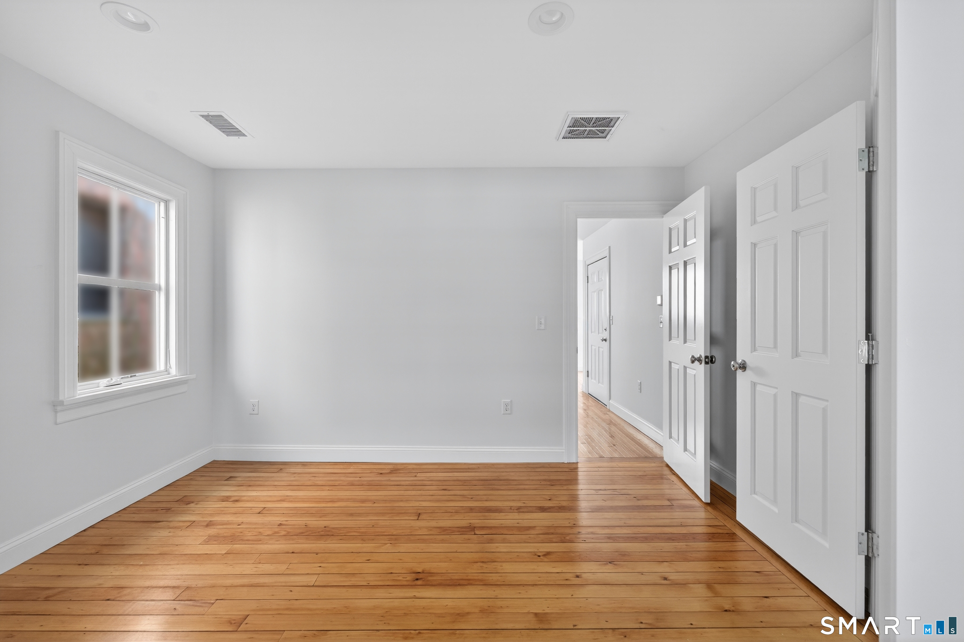 138 Bank Street New London CT 06320