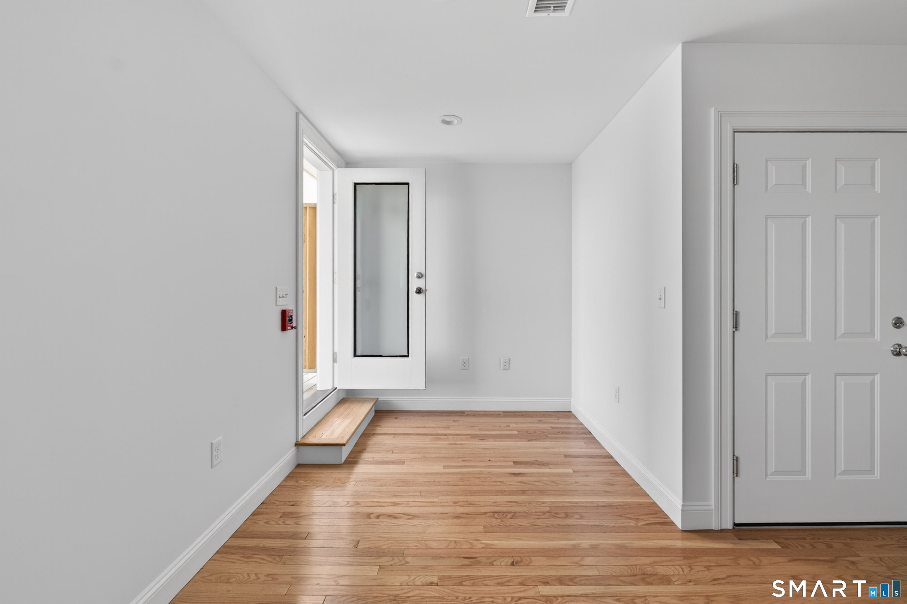 138 Bank Street New London CT 06320