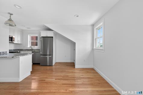 138 Bank Street New London CT 06320