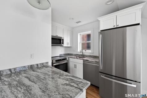 138 Bank Street New London CT 06320