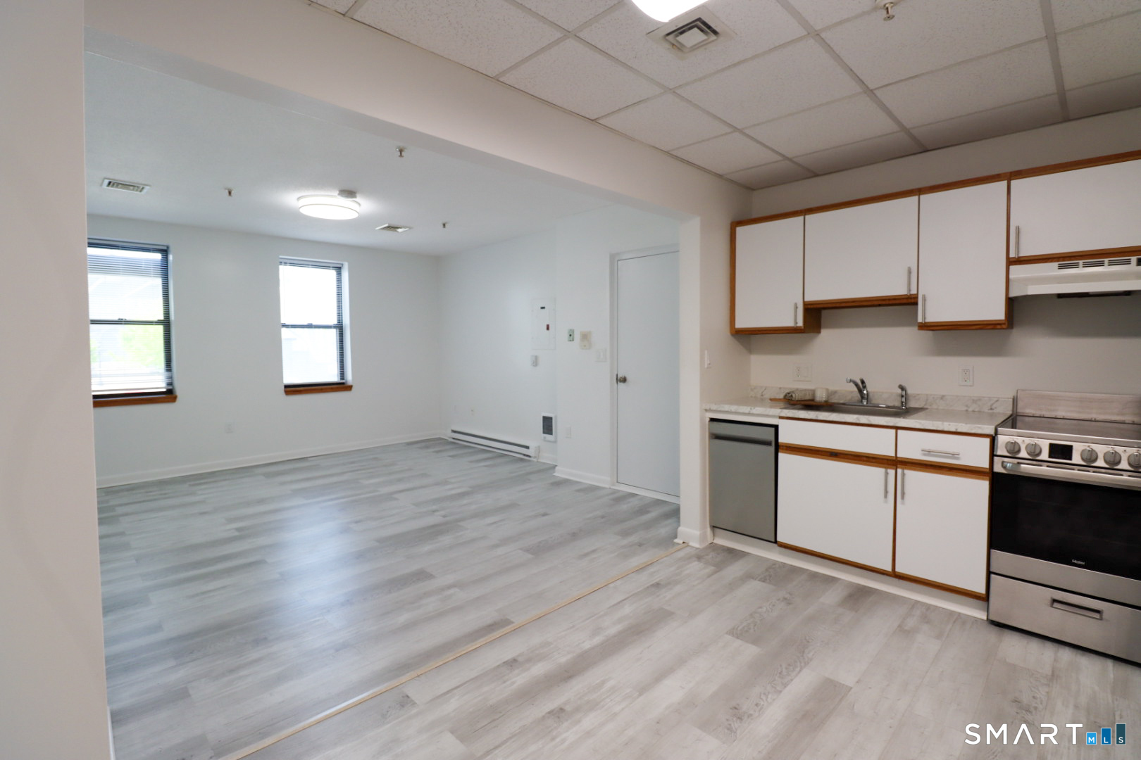 209 Bank Street New London CT 06320